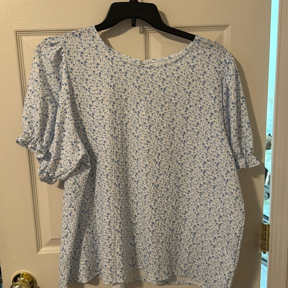 Plus size top 2XL polyester